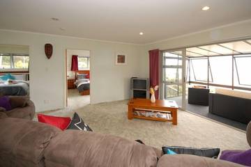 Holiday Home for 8 People in Mangonui, Northland, Photo 3