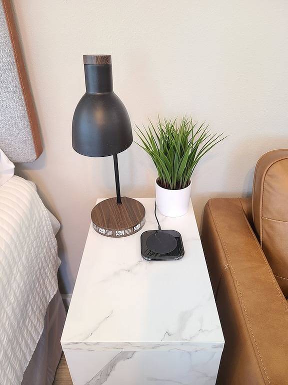 Cozy and Modern Style Studio with King Size Bed Free Laundry in Hpp in Hawaiian Paradise Park, East Puna