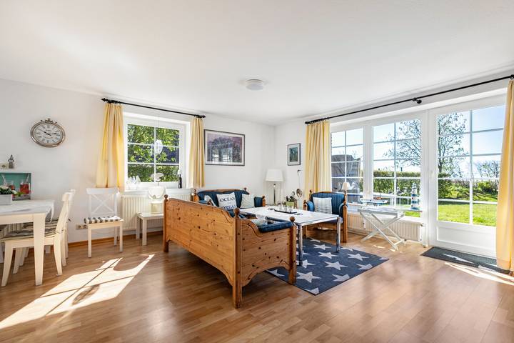 Ferienhaus mit 4 Zimmern, privater Terrasse, Gemeinschaftsgarten und Wlan in Neukirchen (Nordfriesland), Nordfriesland