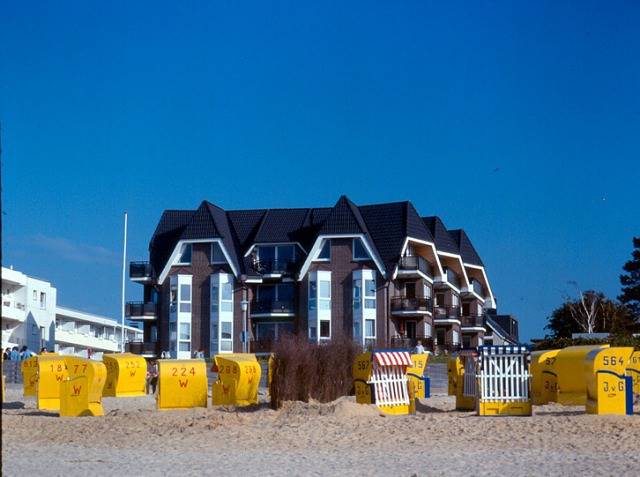 Residenz Meeresbrandung. - 2-Raum-Ferienwohnung 1 mit Terrasse im Souterrain in Duhnen, Cuxhaven