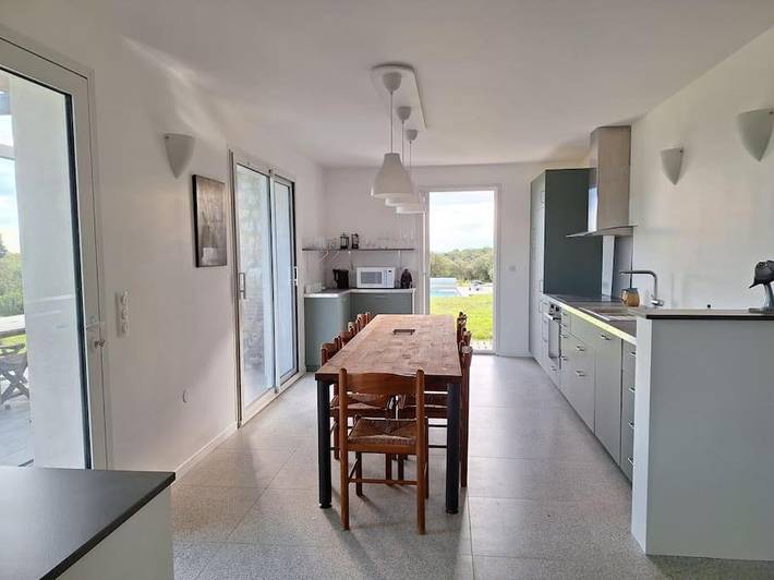 Location de vacances pour 6 personnes, avec jardin ainsi que vue et piscine, animaux acceptés à Taulignan - 4