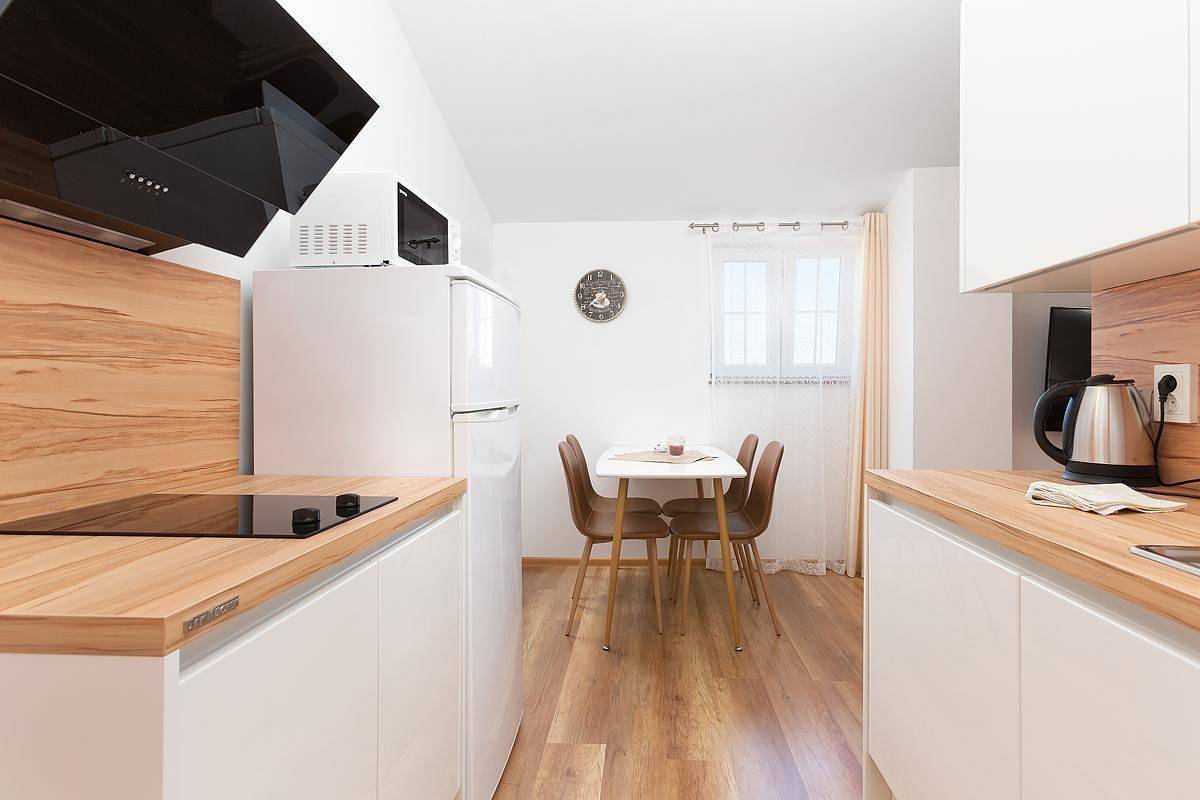 Ganze Ferienwohnung, Wunderschönes Appartement in Medulin mit Grill, Terrasse und Garten in Medulin Stadt, Medulin