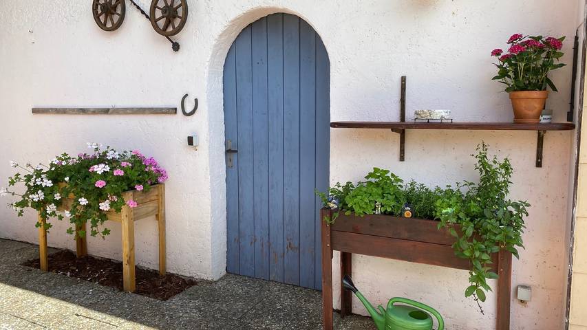 Ferienhaus für 6 Personen, mit Balkon/Terrasse und Balkon sowie Terrasse und Garten in Friedrichshafen