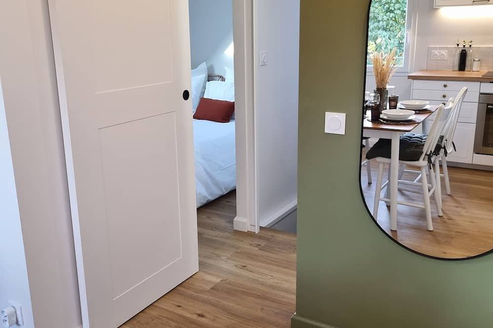 Apartamento entero, Pibri's perch // Maddy's apartments in Meyssac, Brive-la-Gaillarde region