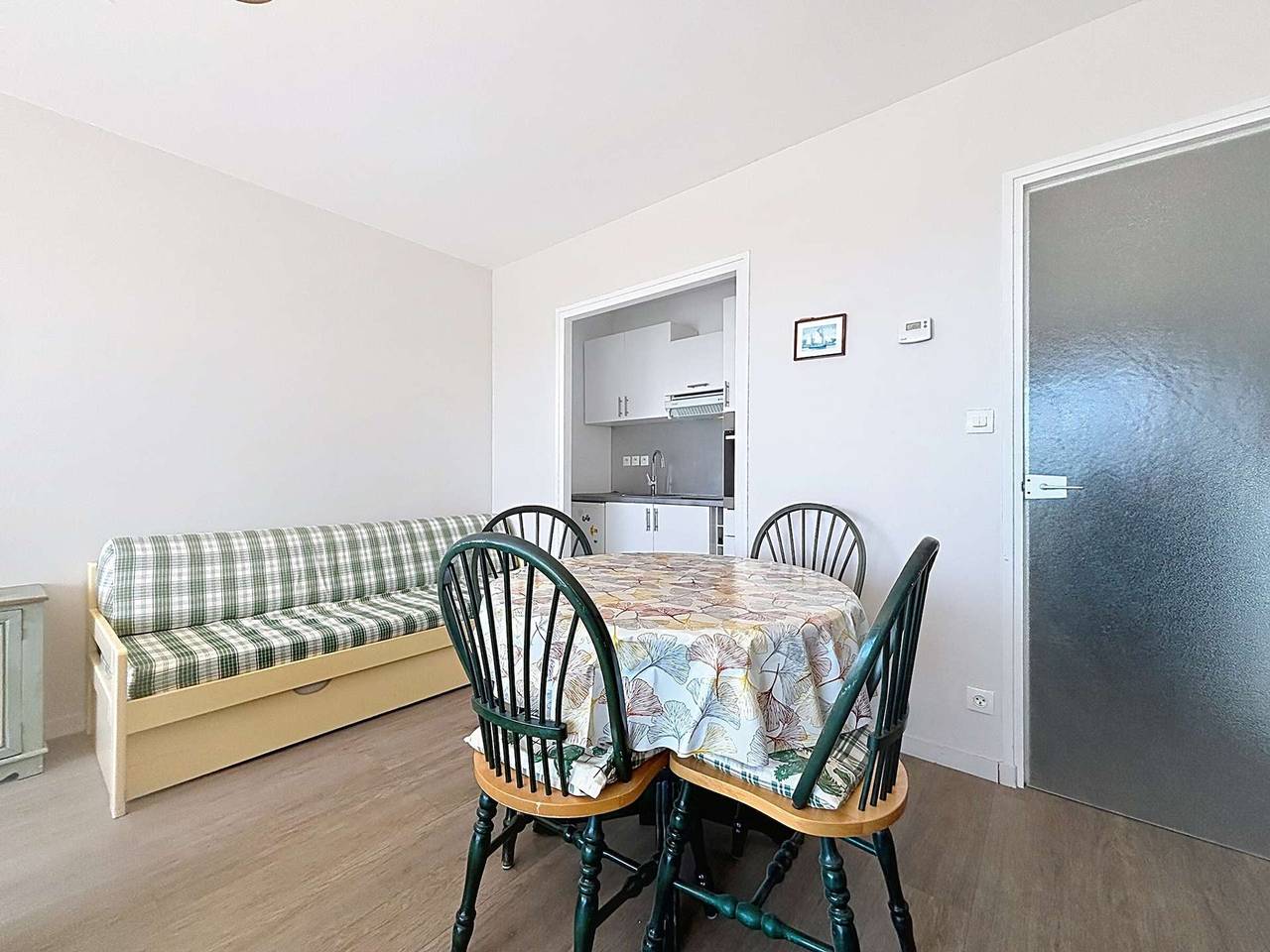 Studio entier, Studio 33m² à Quiberon, proche centre, animaux admis, parking inclus in Quiberon, Côte des Mégalithes
