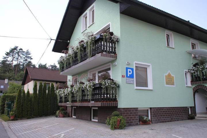 Ferienwohnung für 2 Personen, mit Terrasse in Krainburg