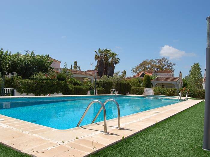 Ferienhaus für 4 Personen, mit Garten und Meerblick sowie Terrasse und Pool an der Costa Dorada - 3