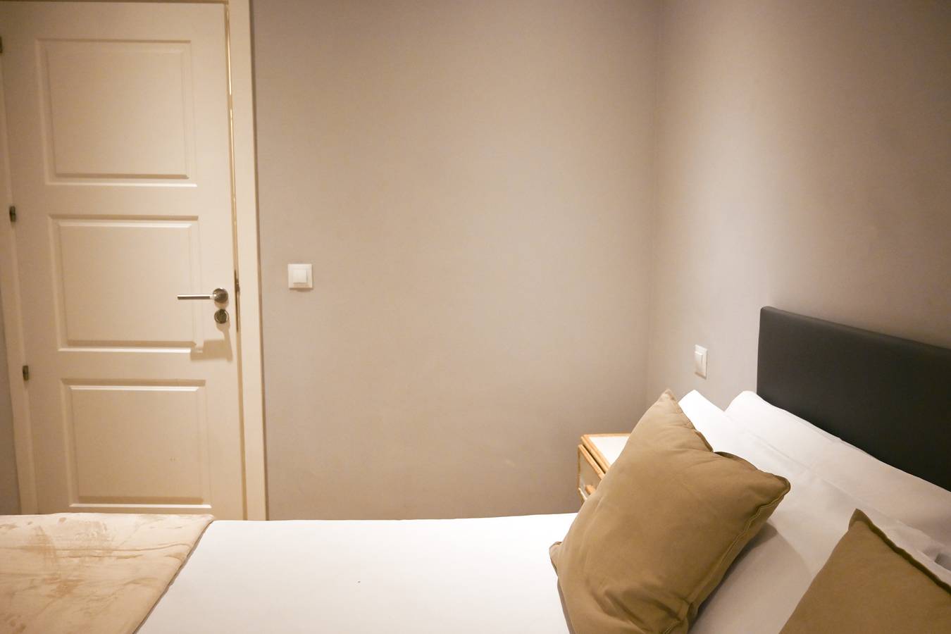 Appartement entier, M (Cba361) Céntrica y amplia vivienda de cuatro do in Centro (Madrid), Madrid
