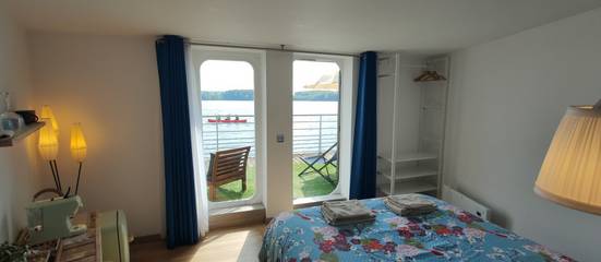 Chalet pour 2 personnes, avec terrasse et vue sur le lac dans Nièvre