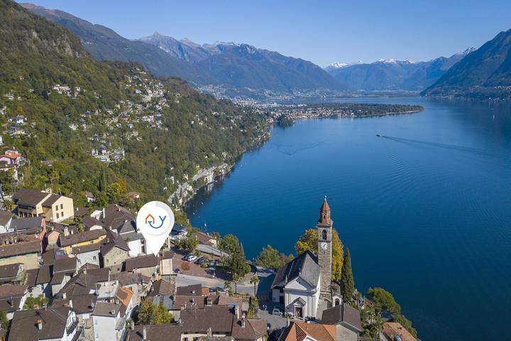 Ferienwohnung für 4 Personen, mit Balkon und Terrasse sowie Kinderpool und Seeblick