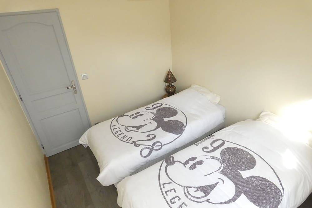 Entire apartment, Apartment at Paris Disneyland, ideal for families in Bailly-Romainvilliers, Seine-et-Marne