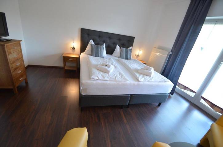 Hotel für 2 Personen, mit Balkon und Terrasse sowie Garten und Sauna in Grafenwiesen