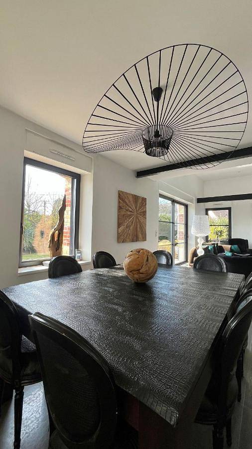 Location de vacances pour 8 personnes, avec piscine et jardin à Coulaines - 4