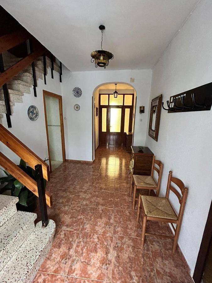 Casa rural para 8 personas, con Balcón además de Terraza y Vistas en Aldeaquemada - 3