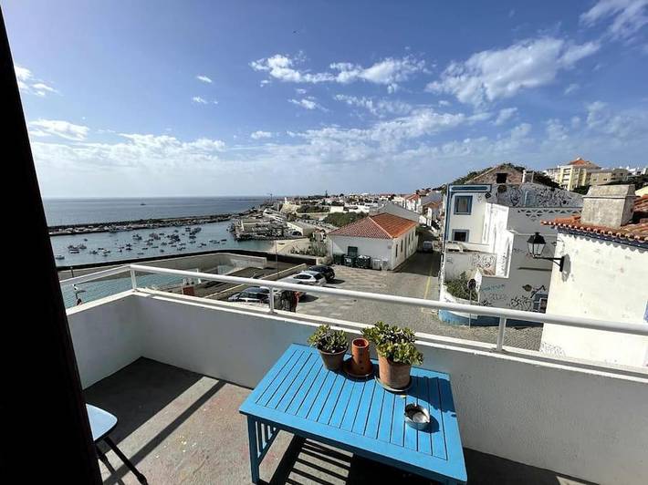 Gîte pour 6 personnes, avec balcon et vue à Sines - 3