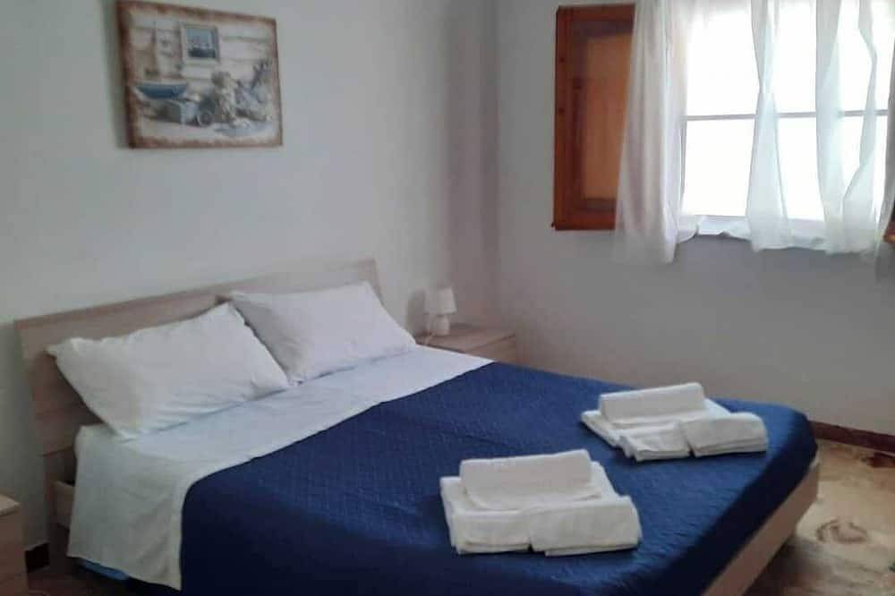 Appartement entier, A 5-minute walk to the beautiful sandy beach in Leporano Marina, Leporano