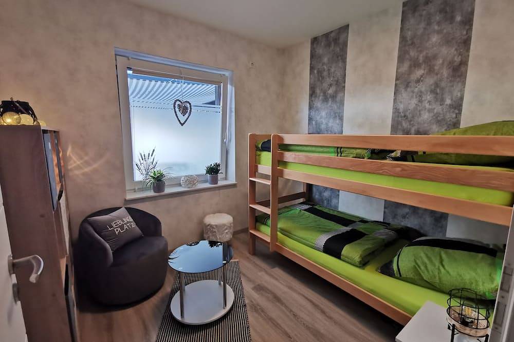 Ganze Wohnung, Ferienwohnung Am Dock im Herzen von Augustfehn. in Apen, Ammerland
