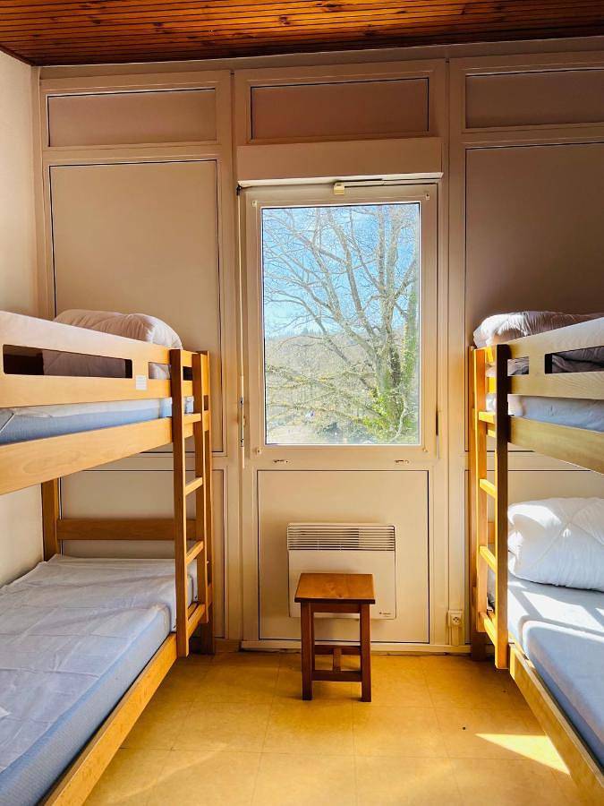 Gîte pour 6 personnes, avec Terrasse et Jardin dans Lac de la Raviège - 2