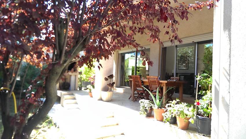 Location de vacances pour 2 personnes, avec piscine dans l' Hérault - 2