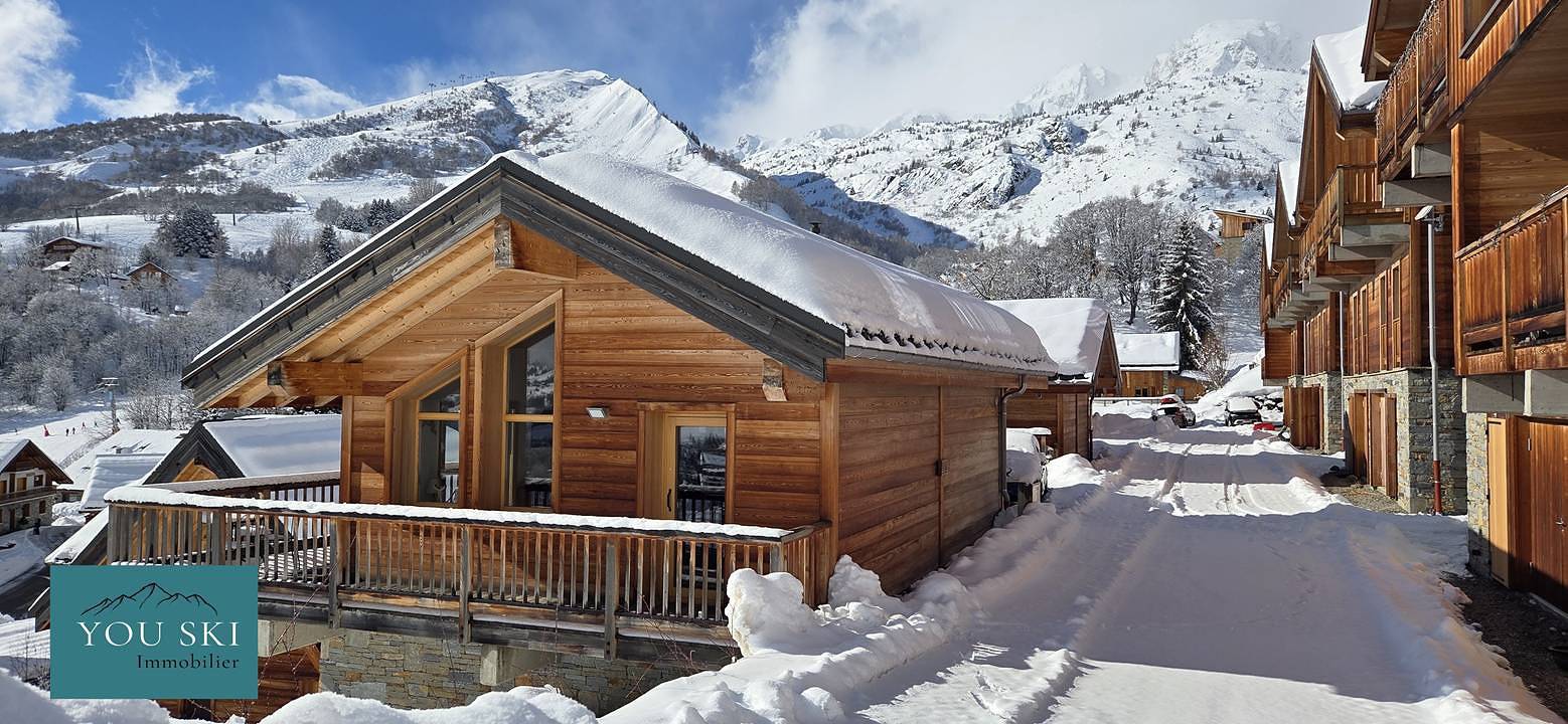 Appartement de vacances entier, Chalet Prestige – Vue panoramique et confort alpin à Saint-Sorlin-d’Arves in Saint-Sorlin-d'Arves, Région de Saint-Jean-de-Maurienne