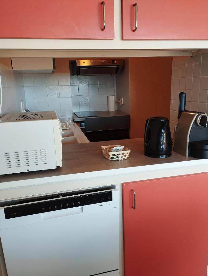 Gîte pour 3 personnes, avec terrasse, animaux acceptés dans Plage de La Fossette - 4