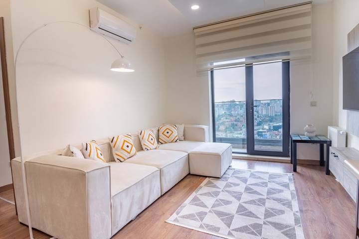 Ferielejlighed for 3 personer, med balkon og have samt pool i Istanbul