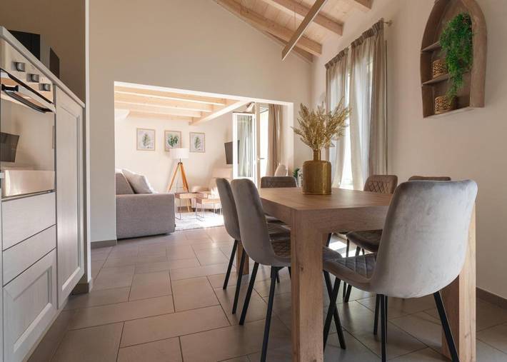 Ferienwohnung für 6 Personen, mit Sauna und Seeblick sowie Ausblick und Garten, mit Haustier