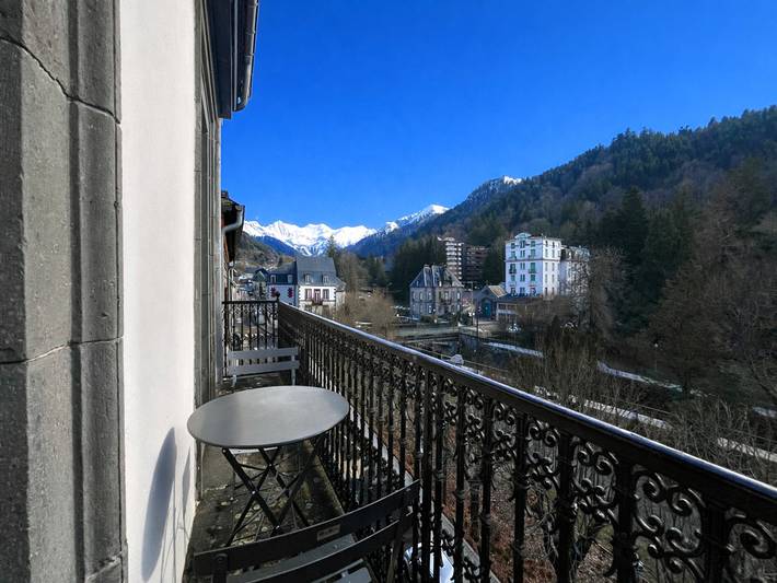 Gîte pour 4 personnes, avec balcon dans Bureau De Tourisme Du Massif Du Sancy Le Mont Dore - 2