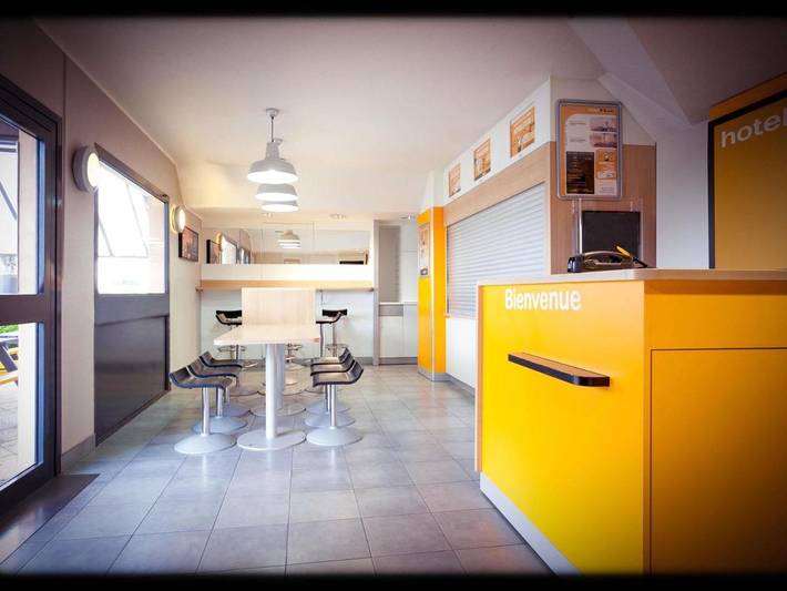 Hôtel pour 2 personnes, avec vue, animaux acceptés à Oullins - 4