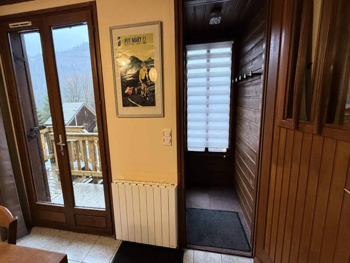 Chalet pour 6 personnes, avec jardin, adapté aux familles dans Le Lioran - 3