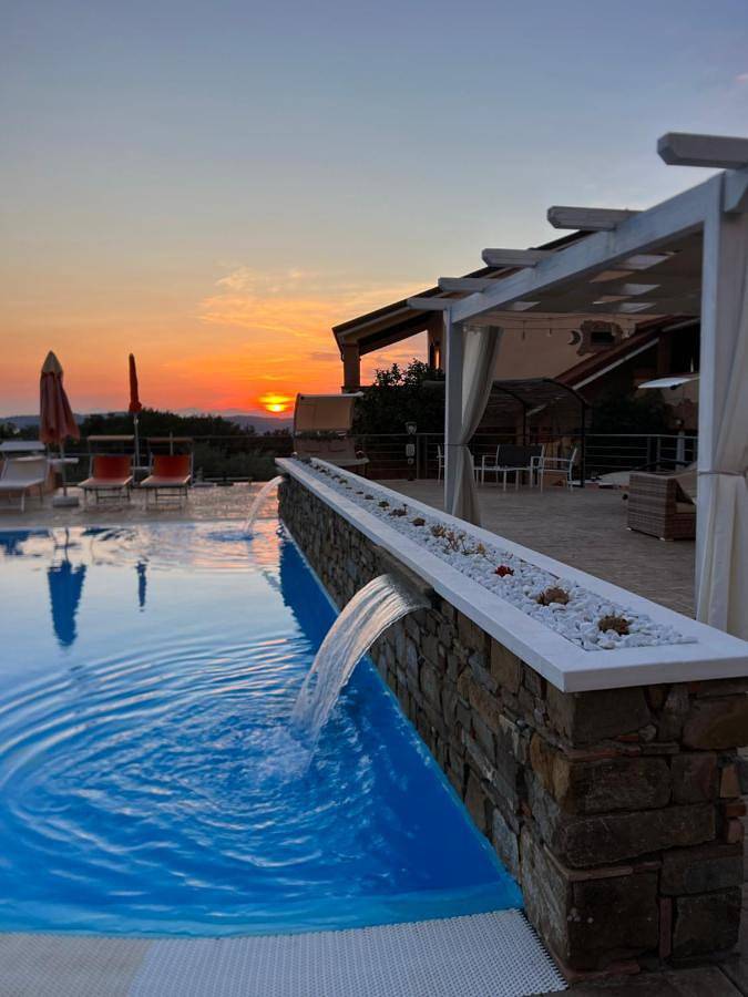 B&b per 5 persone, con giardino e piscina nonché panorama, con animali domestici in Cilento