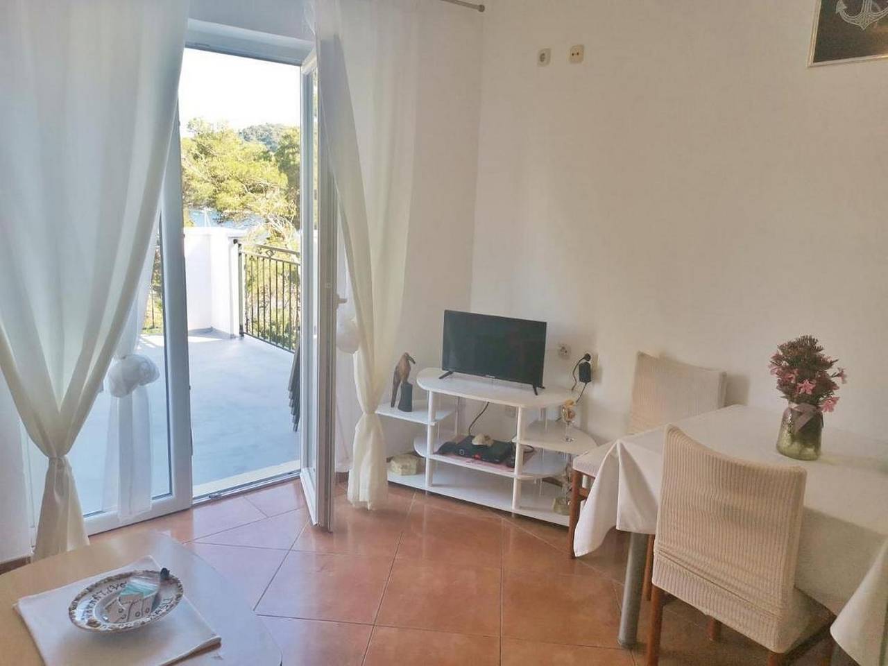 Ganze Wohnung, 1-Zimmer-Ferienwohnung mit Balkon Bucht Saplunara, Mljet A-4923-a in Velika Saplunara, Saplunara