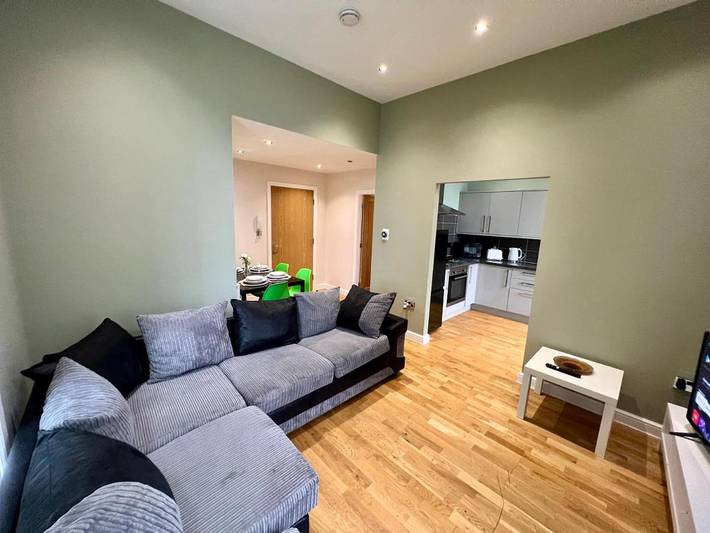 Holiday rental for 8 people in Huddersfield