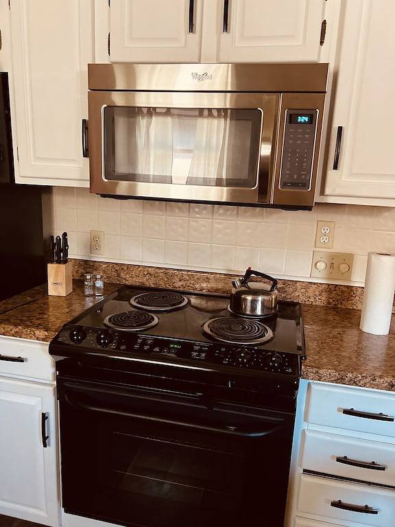 Beautiful Home in Perfect Location! So Cozy!! in Springfield (MO), Greene County (MO)