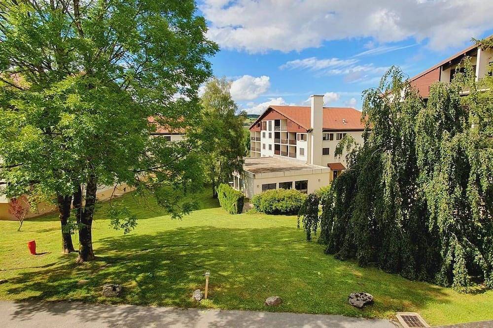 Apartamento entero, Metabief - Genevriers - Bât Les Gentianes 6 Pers in Mouthe-Lac et Mont d’Or, Doubs (desambiguación)