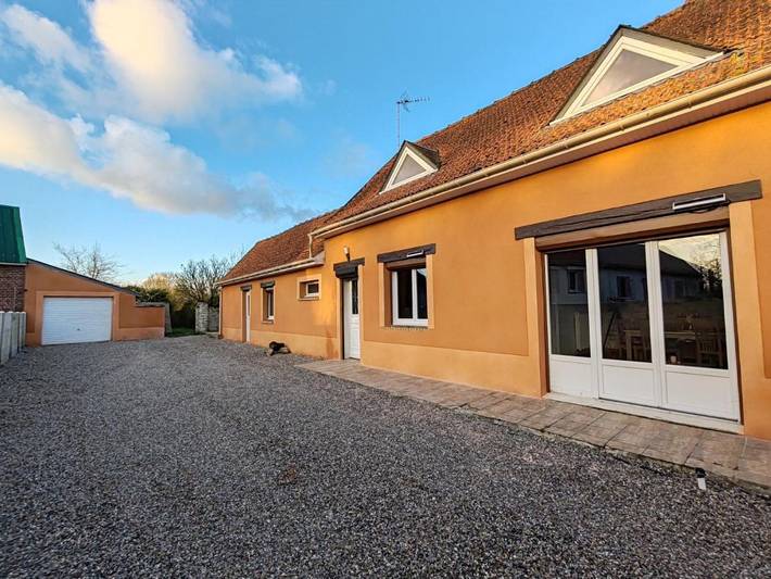 Location de vacances pour 4 personnes, avec Balcon ainsi que Terrasse et Jardin à Lanchères