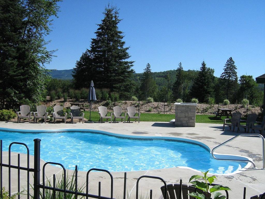 Hervorragendes Haus am Golfplatz mit 3 Bdrm 2 Bad in Mont-Tremblant