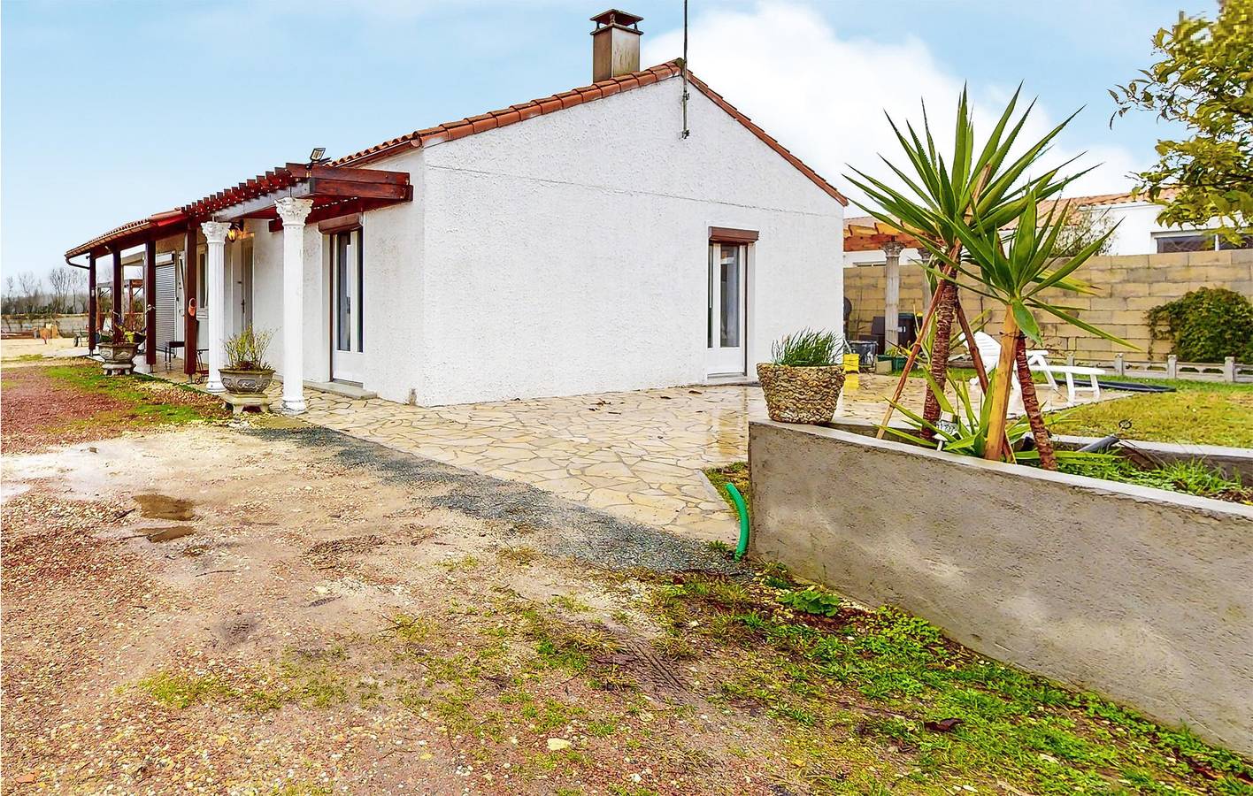 Appartement de charme avec parking, jardin et TV - 700m de Médis in Médis, Côte de Beauté
