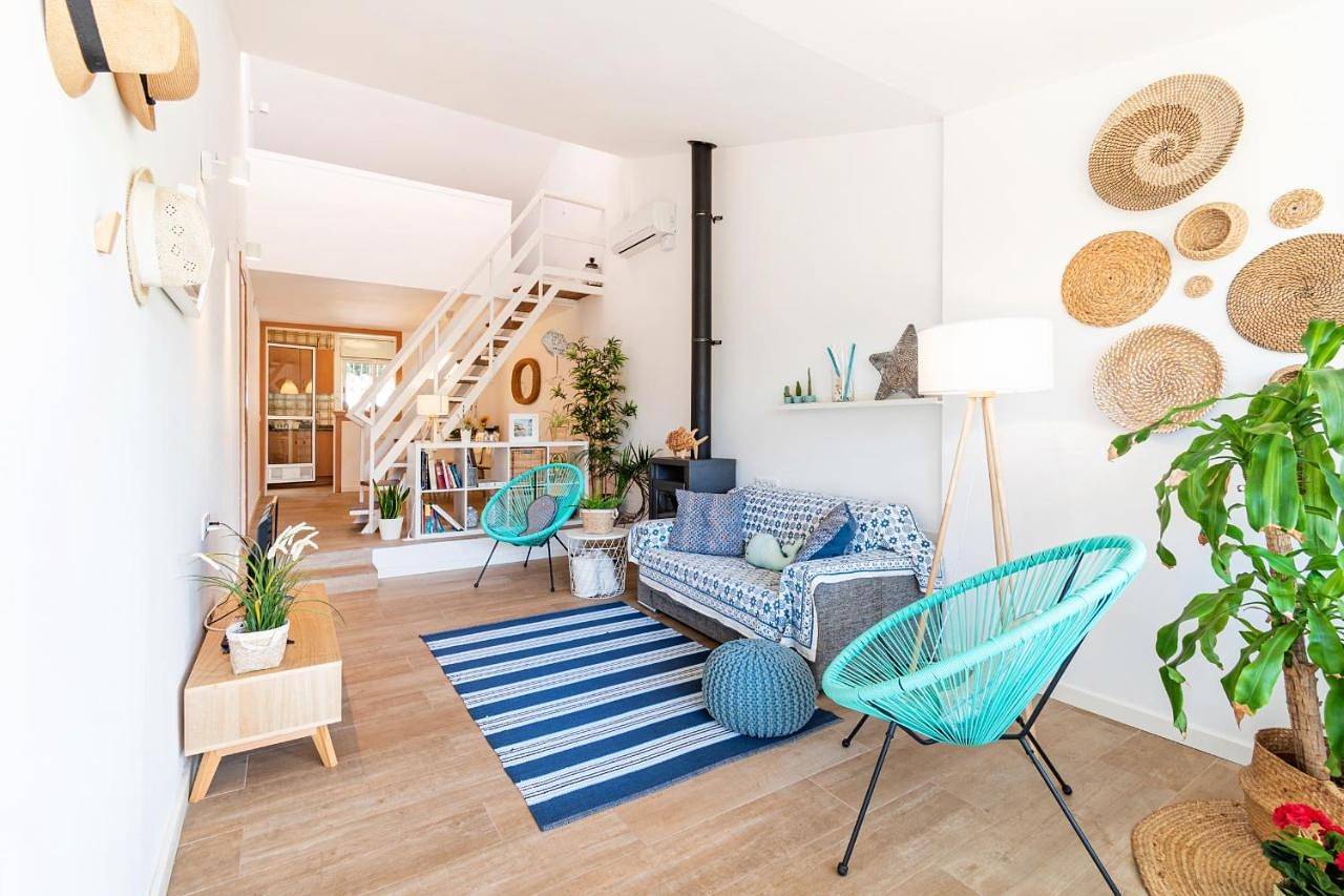 Casa Osona con jardin cerca de la Playa in La Móra, Tarragona