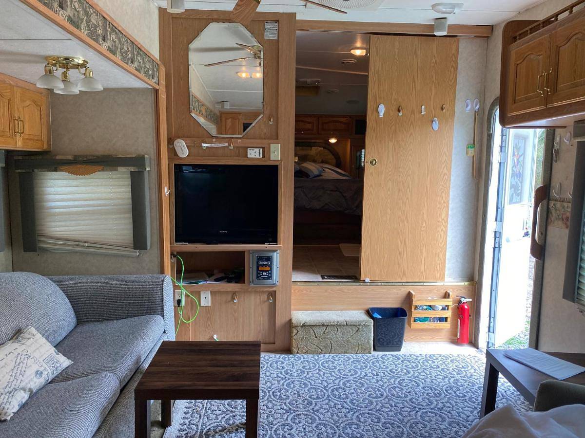 Comfortable Rv in a farm in Regional District of Nanaimo