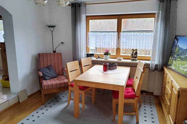 Gîte pour 4 personnes, avec balcon, animaux acceptés dans Alzing