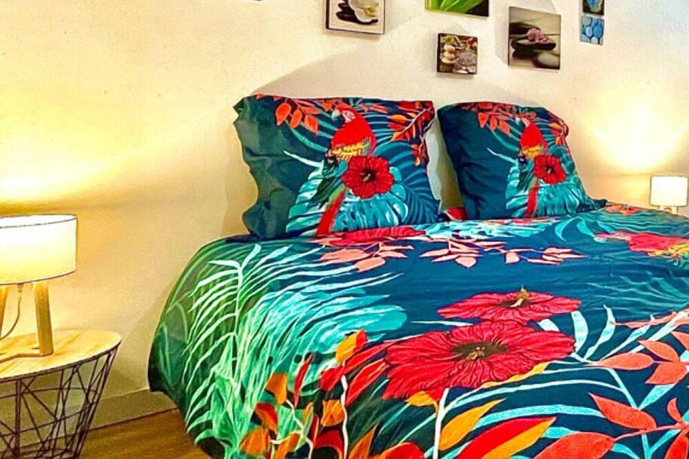 Appartement De Vacances pour 2 Personnes dans Salon-de-Provence, Région d'Aix-en-Provence