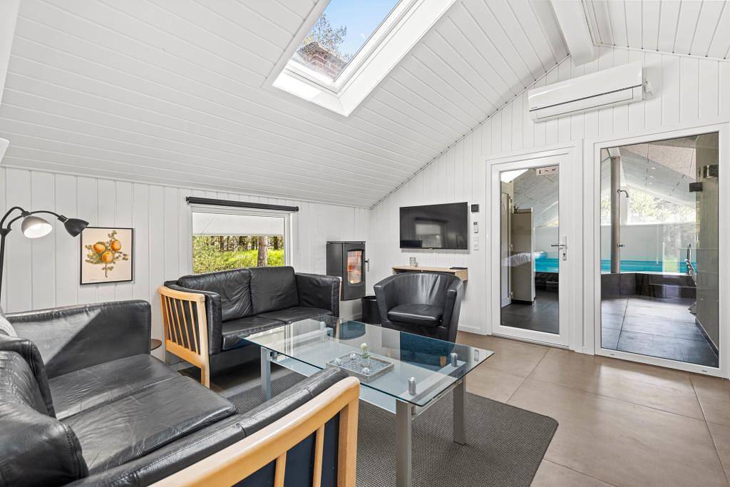 Idyllic holiday home for 6 people with swimming pool, sauna and hot tub in Ho, Varde e dintorni