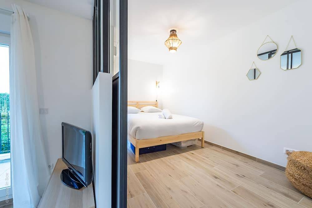 Apartamento entero, Plaza Pragues 02-Apartamento-Apartamento-Baño privado con ducha in Montévrain, Sena y Marne