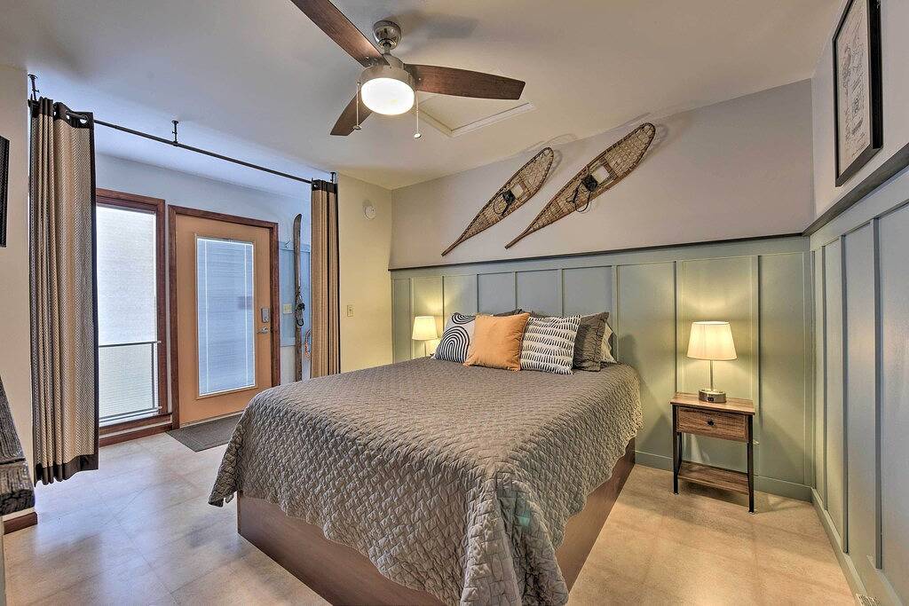 Ganze Wohnung, Pet-Friendly Retreat w/ Deck: Steps to Marina! in Wabasha, Wabasha County