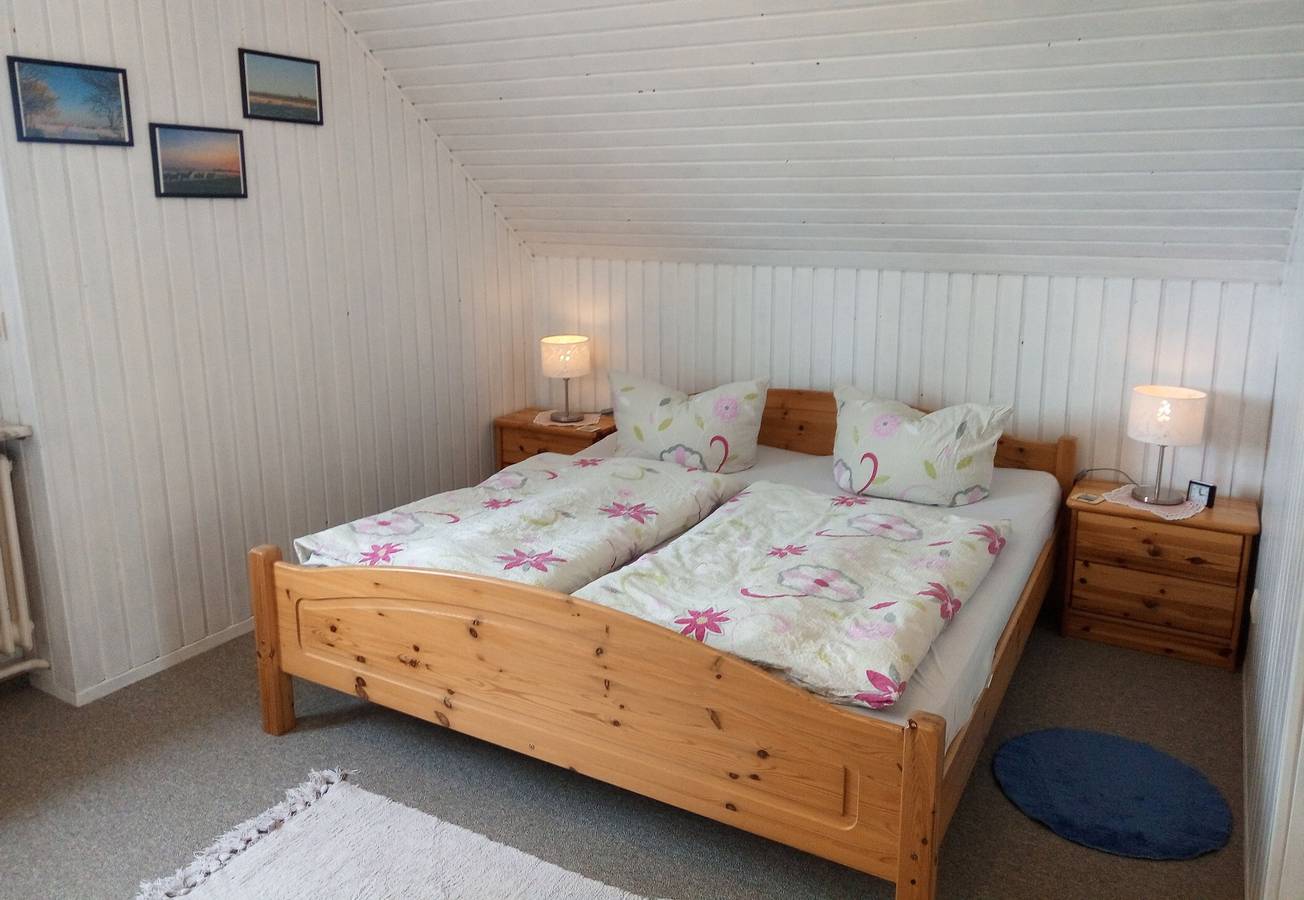 Ganze Wohnung, 'Fewo Morgensünn' mit gemeinsamer Terrasse, Garten und Wlan in Pellworm, Nordfriesland