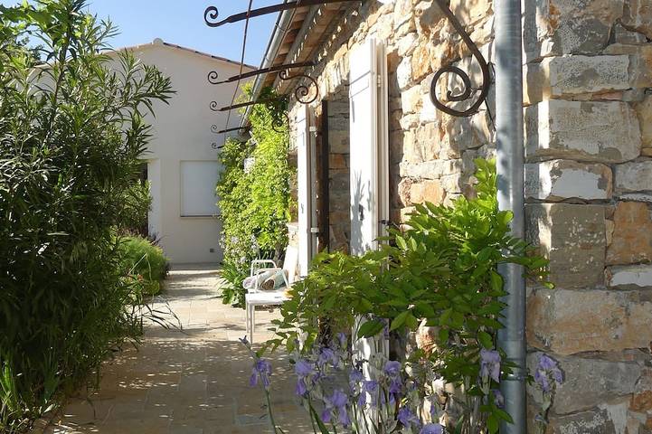 Les Olicias – Villa provençale climatisée avec piscine privée à Flayosc in Flayosc, Région de Draguignan