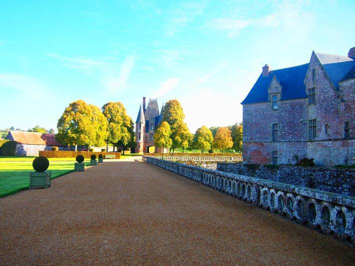 Location de vacances pour 2 personnes, avec vue ainsi que jardin et terrasse à Rânes - 3