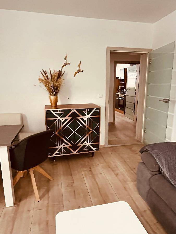 Ferienwohnung Elfi - Ferienwohnung mit Stellplatz und Garten (48 qm) in Kirchdorf im Wald, Ostbayern