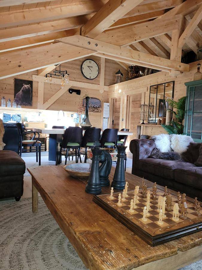 Gîte pour 4 personnes, avec jardin et vue, adapté aux familles à Marignier - 4